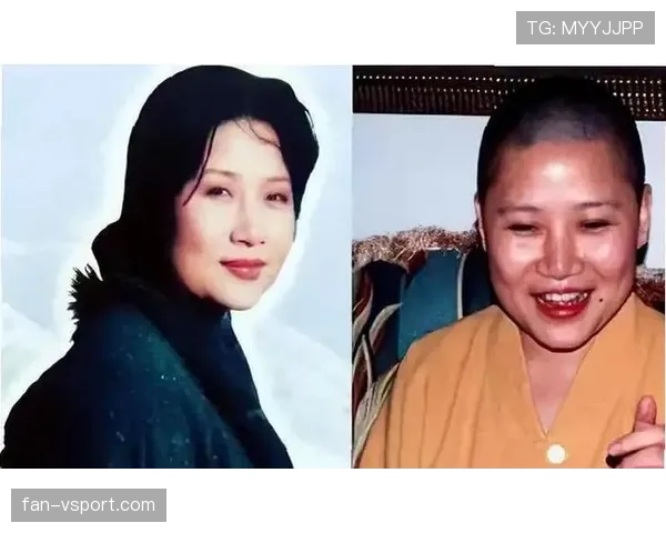李娜刚发的一张家居照，连她随手的花瓶都比我全家家具档次高
